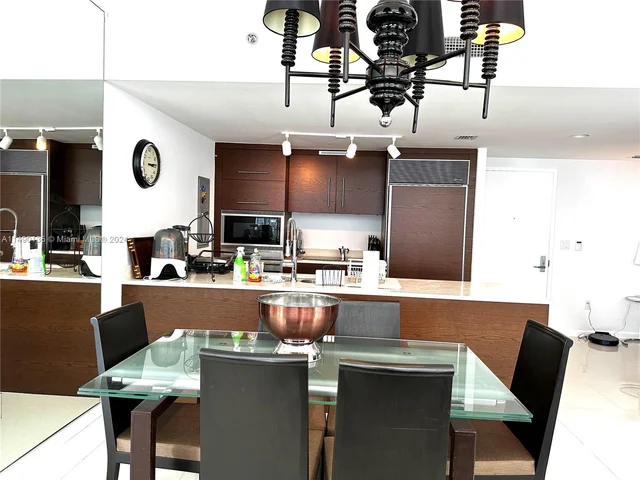 475 Brickell Ave # 4609, Miami FL 33131