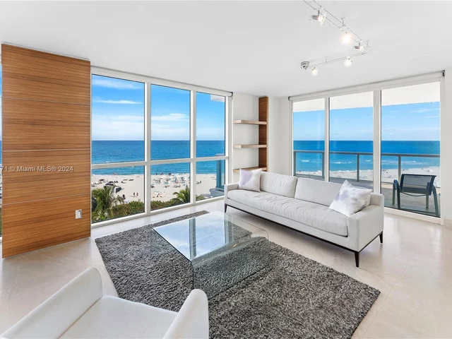3801 Collins Ave # 706, Miami Beach FL 33140