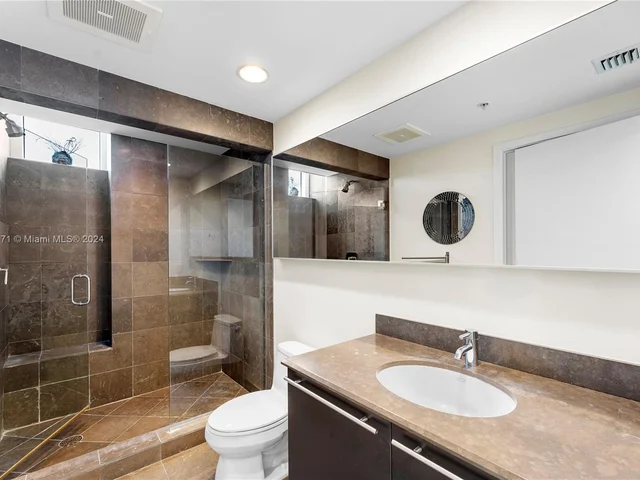 3801 Collins Ave # 706, Miami Beach FL 33140