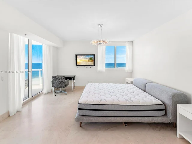 3801 Collins Ave # 706, Miami Beach FL 33140