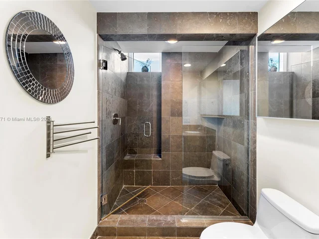 3801 Collins Ave # 706, Miami Beach FL 33140