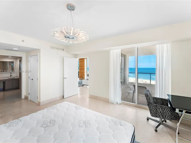 3801 Collins Ave # 706, Miami Beach FL 33140