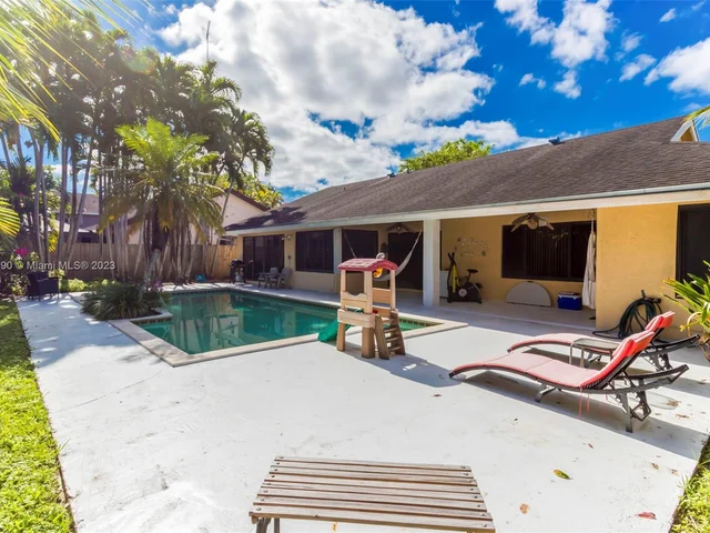 10485 SW 130th Ct, Miami FL 33186