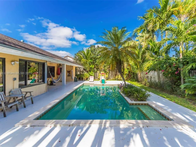 10485 SW 130th Ct, Miami FL 33186