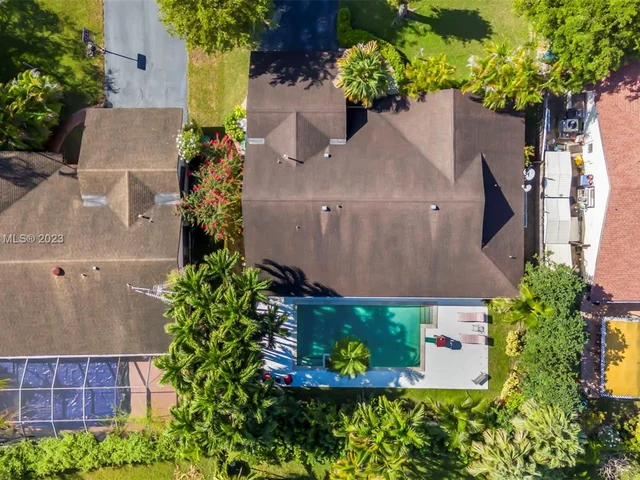 10485 SW 130th Ct, Miami FL 33186