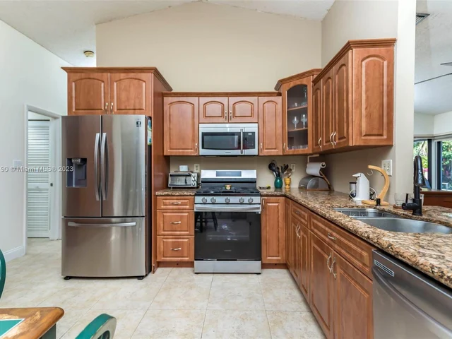 10485 SW 130th Ct, Miami FL 33186