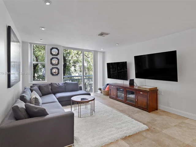 325 Meridian Ave # 5, Miami Beach FL 33139