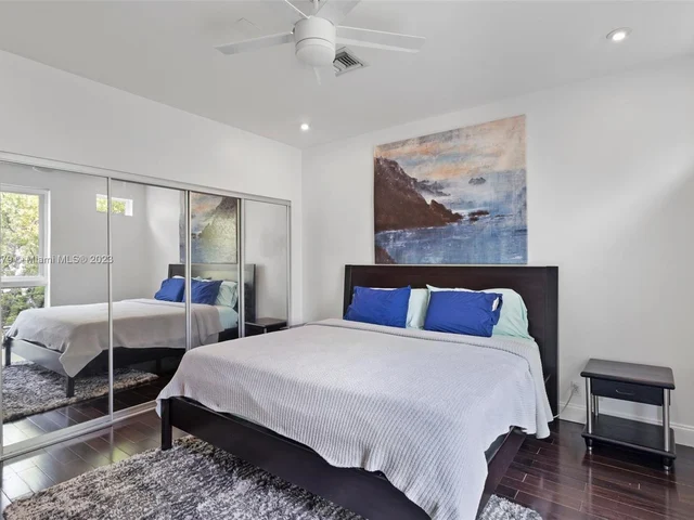 325 Meridian Ave # 5, Miami Beach FL 33139