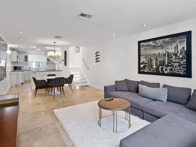 325 Meridian Ave # 5, Miami Beach FL 33139