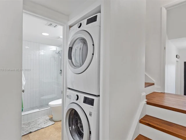 325 Meridian Ave # 5, Miami Beach FL 33139