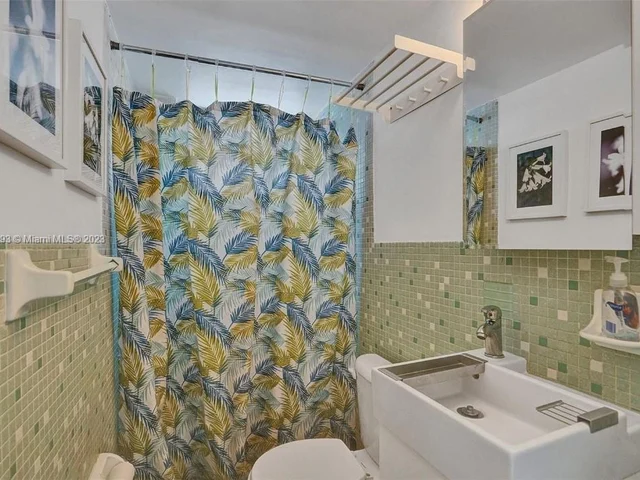 701 Collins Ave # 1F, Miami Beach FL 33139