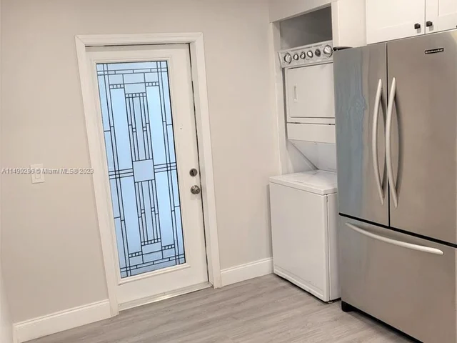 7070 Tyler St, Hollywood FL 33024