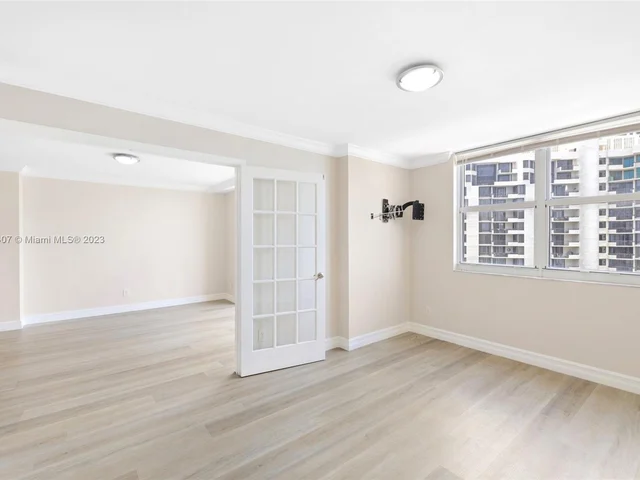 770 Claughton Island Dr # 1703, Miami FL 33131