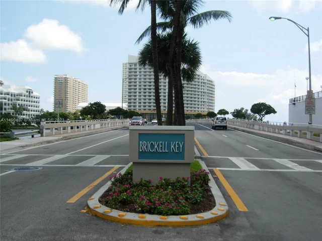 770 Claughton Island Dr # 1703, Miami FL 33131