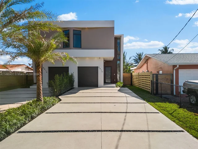 8914 SW 25th St, Miami FL 33165
