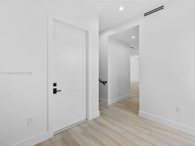 8914 SW 25th St, Miami FL 33165