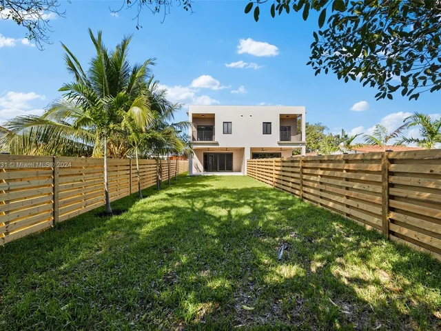 8914 SW 25th St, Miami FL 33165