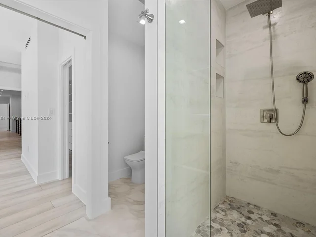 8914 SW 25th St, Miami FL 33165