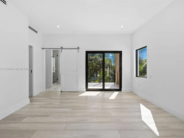 8914 SW 25th St, Miami FL 33165