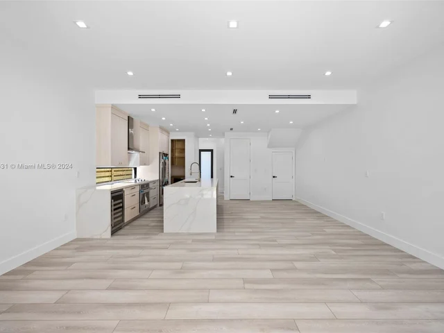 8914 SW 25th St, Miami FL 33165