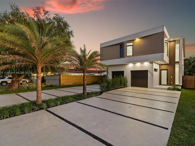 8914 SW 25th St, Miami FL 33165