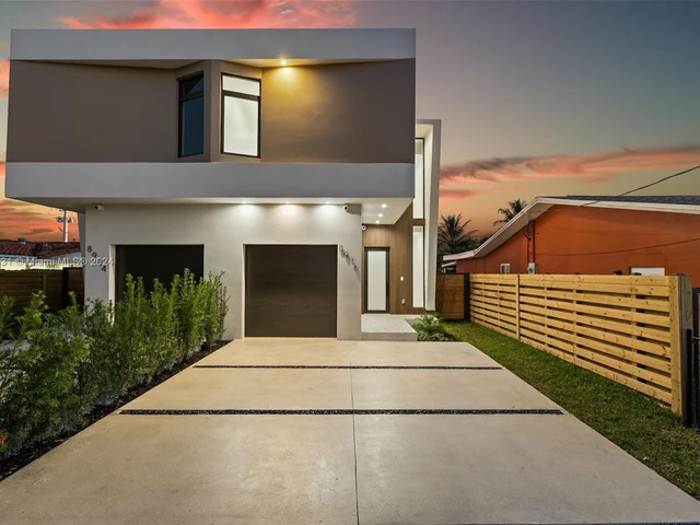 8914 SW 25th St, Miami FL 33165