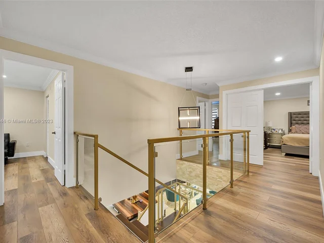 7949 NW 188th Ter, Hialeah FL 33015