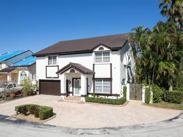 7949 NW 188th Ter, Hialeah FL 33015