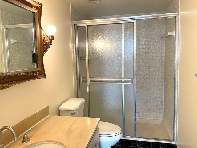 1985 S Ocean Dr # 14H, Hallandale Beach FL 33009