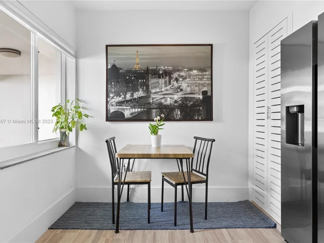 130 SW 24th Rd, Miami FL 33129