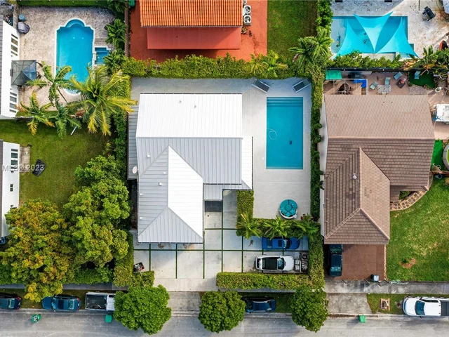 6763 SW 106 pl, Miami FL 33173