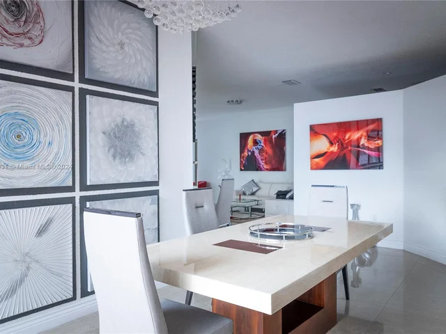 14929 NW 92nd Ave, Miami Lakes FL 33018