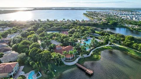 5068 SW 170th Ave, Miramar FL 33027