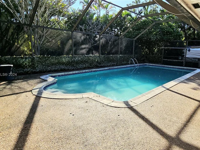 7624 SW 178th Ter, Palmetto Bay FL 33157