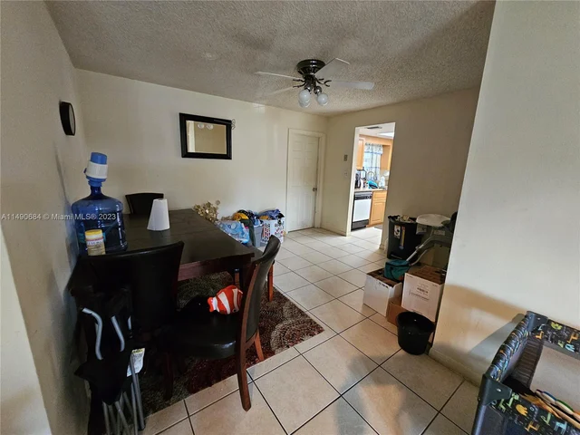 395 SW 64th Ter, Margate FL 33068