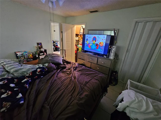 395 SW 64th Ter, Margate FL 33068