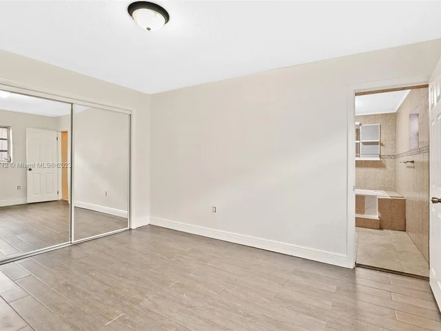 256 NW 82nd Ter, Miami FL 33150