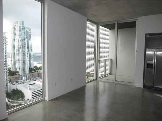151 SE 1 St # 2804, Miami FL 33131
