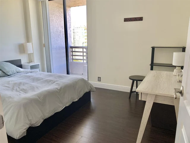 3300 NE 191st St, Aventura FL 33180