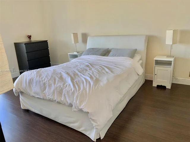 3300 NE 191st St, Aventura FL 33180