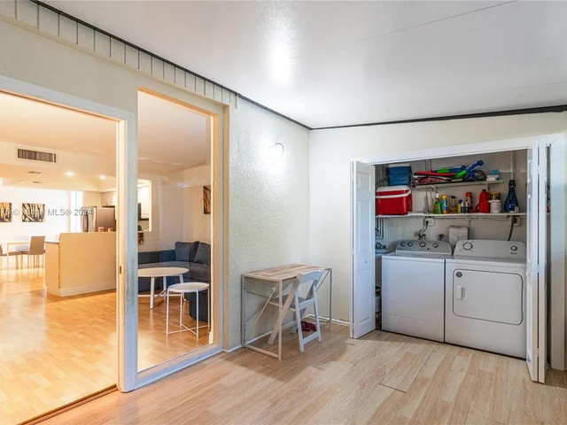 20341 NE 30th Ave # 6, Aventura FL 33180