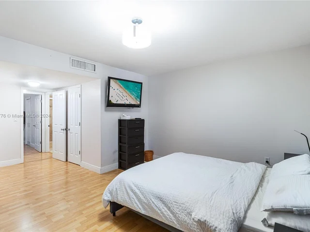 20341 NE 30th Ave # 6, Aventura FL 33180