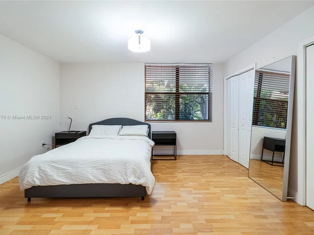 20341 NE 30th Ave # 6, Aventura FL 33180