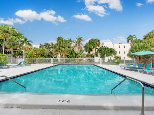 20341 NE 30th Ave # 6, Aventura FL 33180