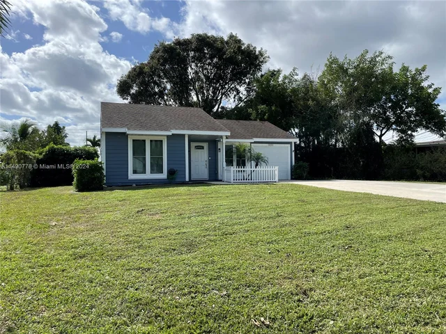 9091 Chrysanthemum Dr, Boynton Beach FL 33472