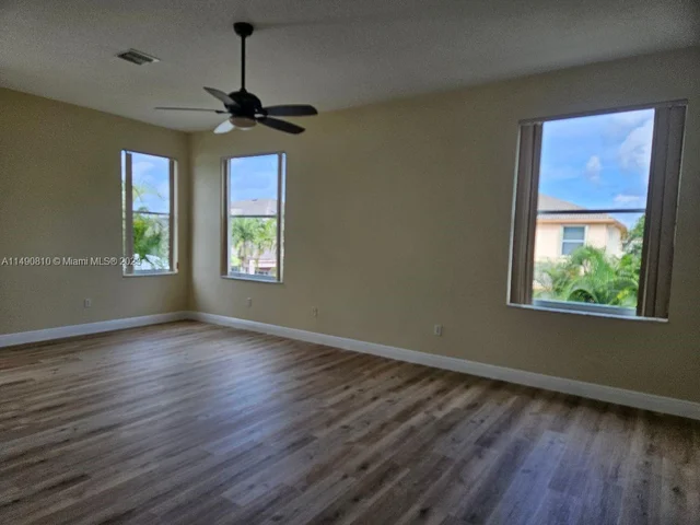 7535 Greenville Cir, Lake Worth FL 33467