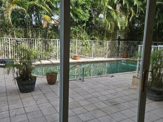 7535 Greenville Cir, Lake Worth FL 33467