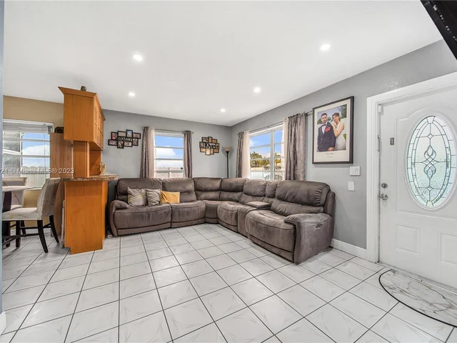 15900 NW 41st Ave, Miami Gardens FL 33054