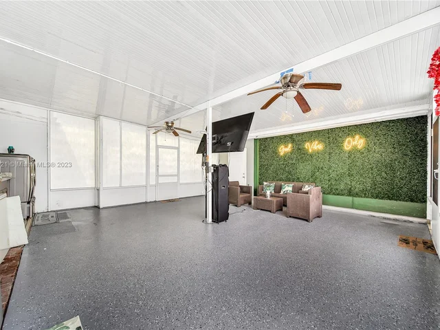 15900 NW 41st Ave, Miami Gardens FL 33054