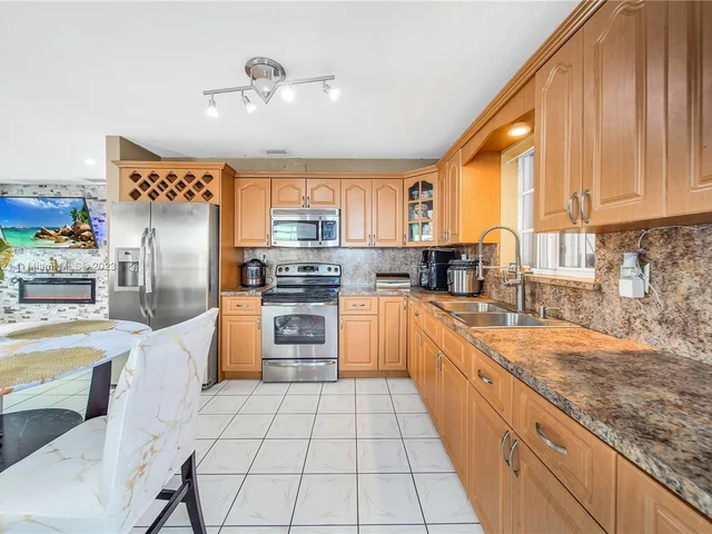 15900 NW 41st Ave, Miami Gardens FL 33054